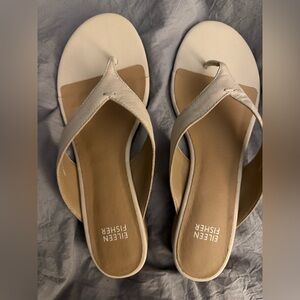 NEW Eileen Fisher Erika Sandal Sz. 8 Almond leather comfy & stylish